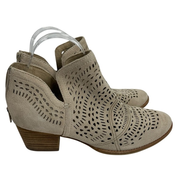 EARTH Tan Perforated Leather Suede Pull on Heeled Bootie Size - Picture 1 of 11